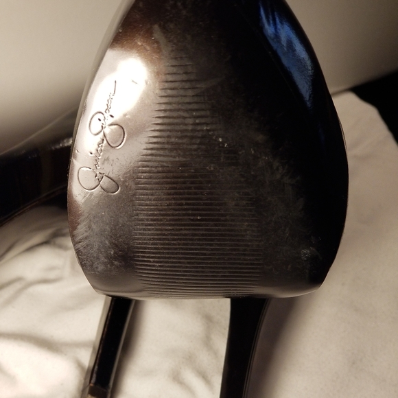 Patent leather Pump - Picture 2 of 6